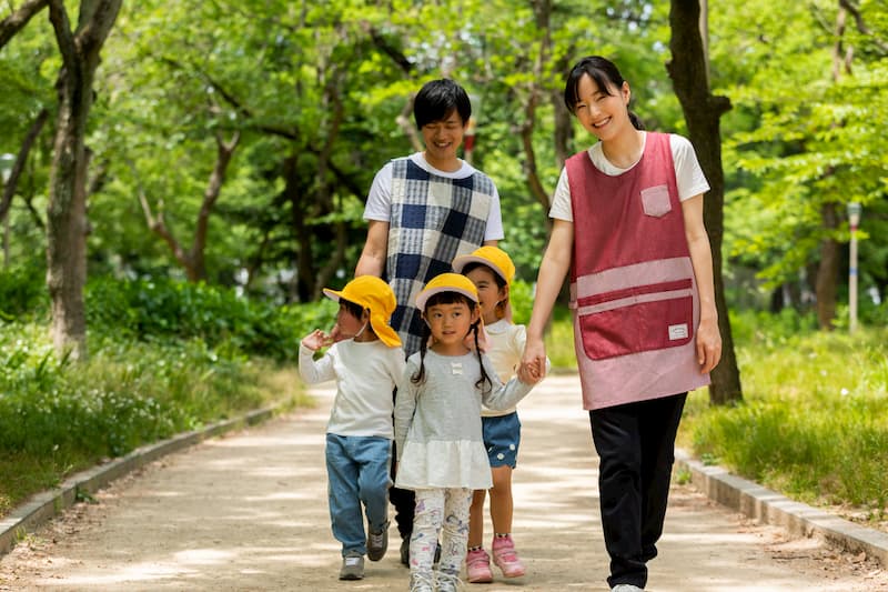 子ども人数　クラス　保育士人数