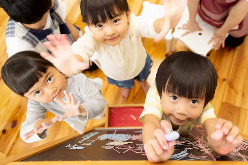 0・1歳児　室内あそび　リトミック